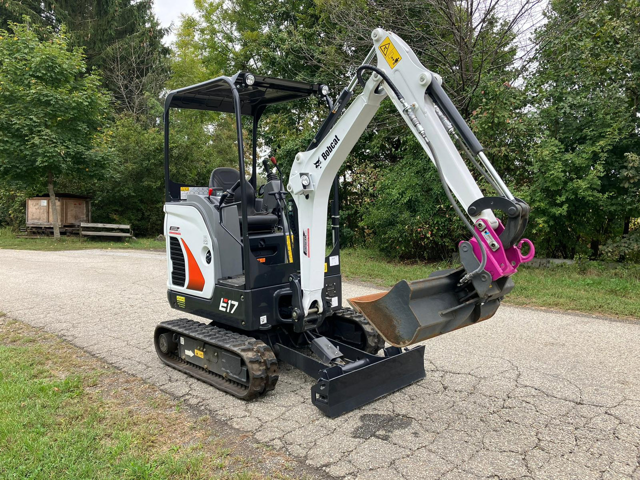 BOBCAT E17 - Mini pelle: photos 5 BOBCAT E17 - Mini pelle: photos 5
