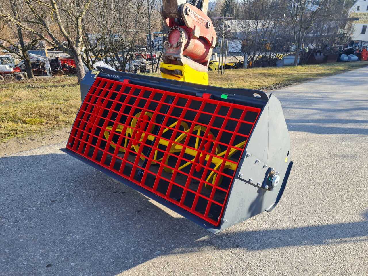 Concrete mixing bucket 180 cm for Excavator - Godet pour Pelle sur chenille: photos 1 Concrete mixing bucket 180 cm for Excavator - Godet pour Pelle sur chenille: photos 1