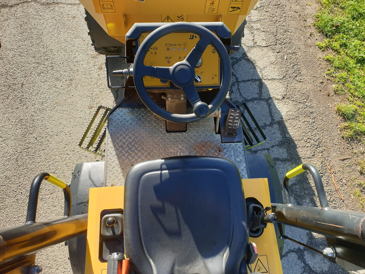 MECALAC TA 2 sh - Tombereau: photos 2 MECALAC TA 2 sh - Tombereau: photos 2