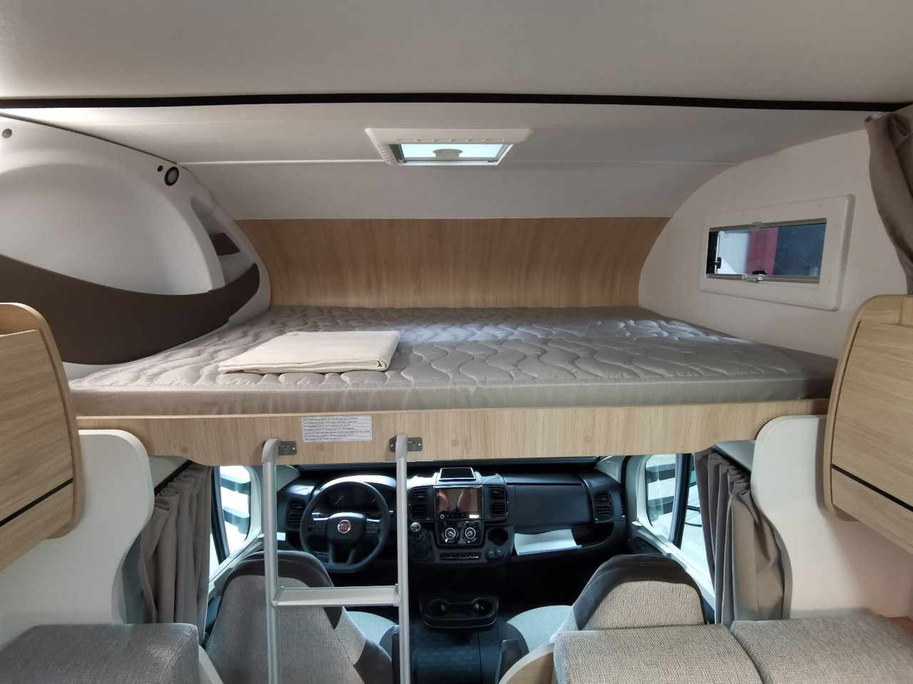 Camping-car capucine Chausson C 656 FIRST LINE /-2025- / 140PS / ETAGENBETTEN: photos 23