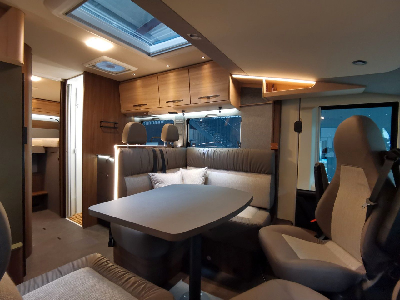 Camping-car intégral Eura Mobil INTEGRA LINE 720 EB /-2026-/180-8G/ EINZELBETTEN: photos 15