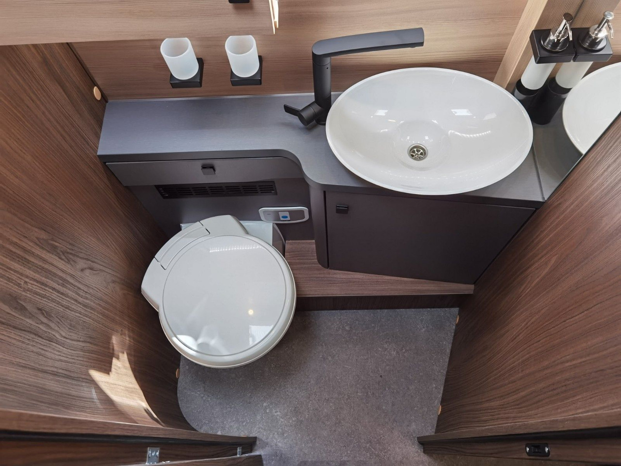 Camping-car profilé Eura Mobil PROFILA T 726 EB - MODELL 2025 -MONDIAL PLUS & S: photos 22 Camping-car profilé Eura Mobil PROFILA T 726 EB - MODELL 2025 -MONDIAL PLUS & S: photos 22