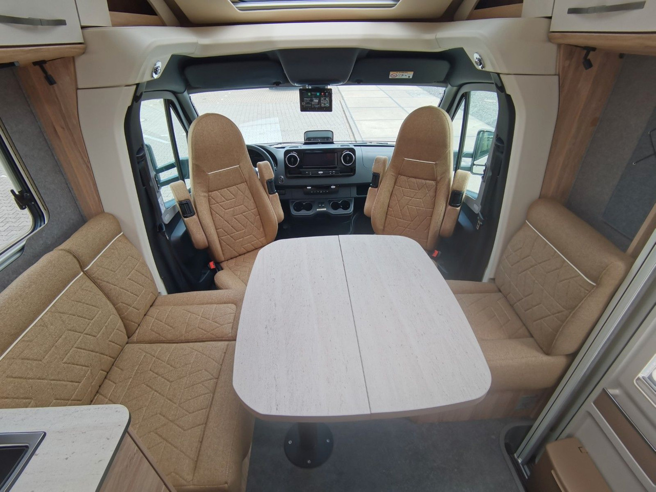 Camping-car profilé Eura Mobil XTURA 686 EF /MODELL 2025 / 4x4 /TOP-AUSSTATTUNG: photos 18