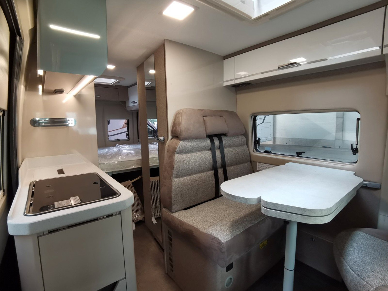 Fourgon aménagé Karmann DAVIS 590 LIFESTYLE / 140PS / SKY-ROOF & ALU: photos 13