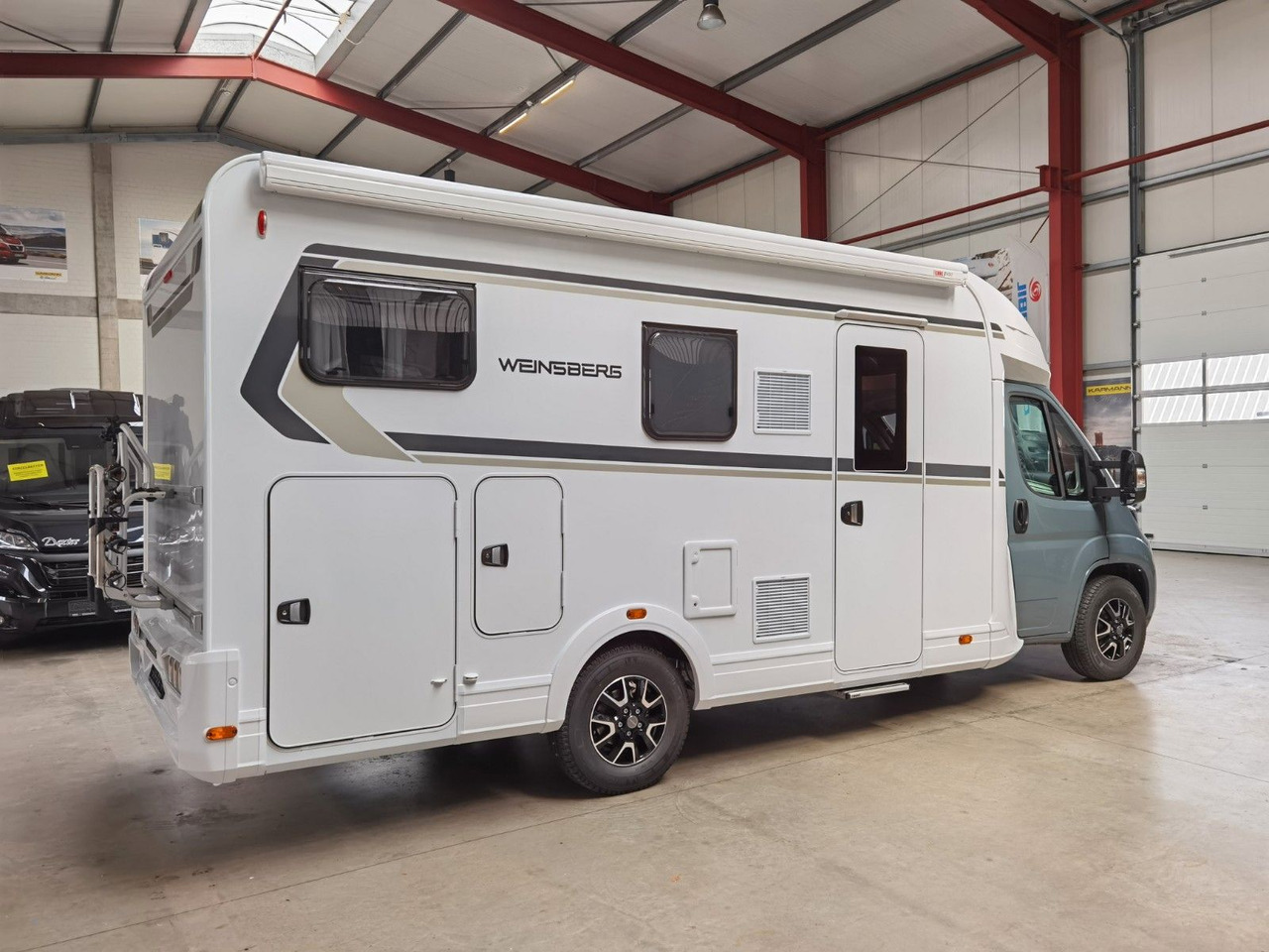 Weinsberg CARASUITE 650 MG / 140PS / HECKBETT & HUBBETT - Camping-car profilé: photos 4 Weinsberg CARASUITE 650 MG / 140PS / HECKBETT & HUBBETT - Camping-car profilé: photos 4