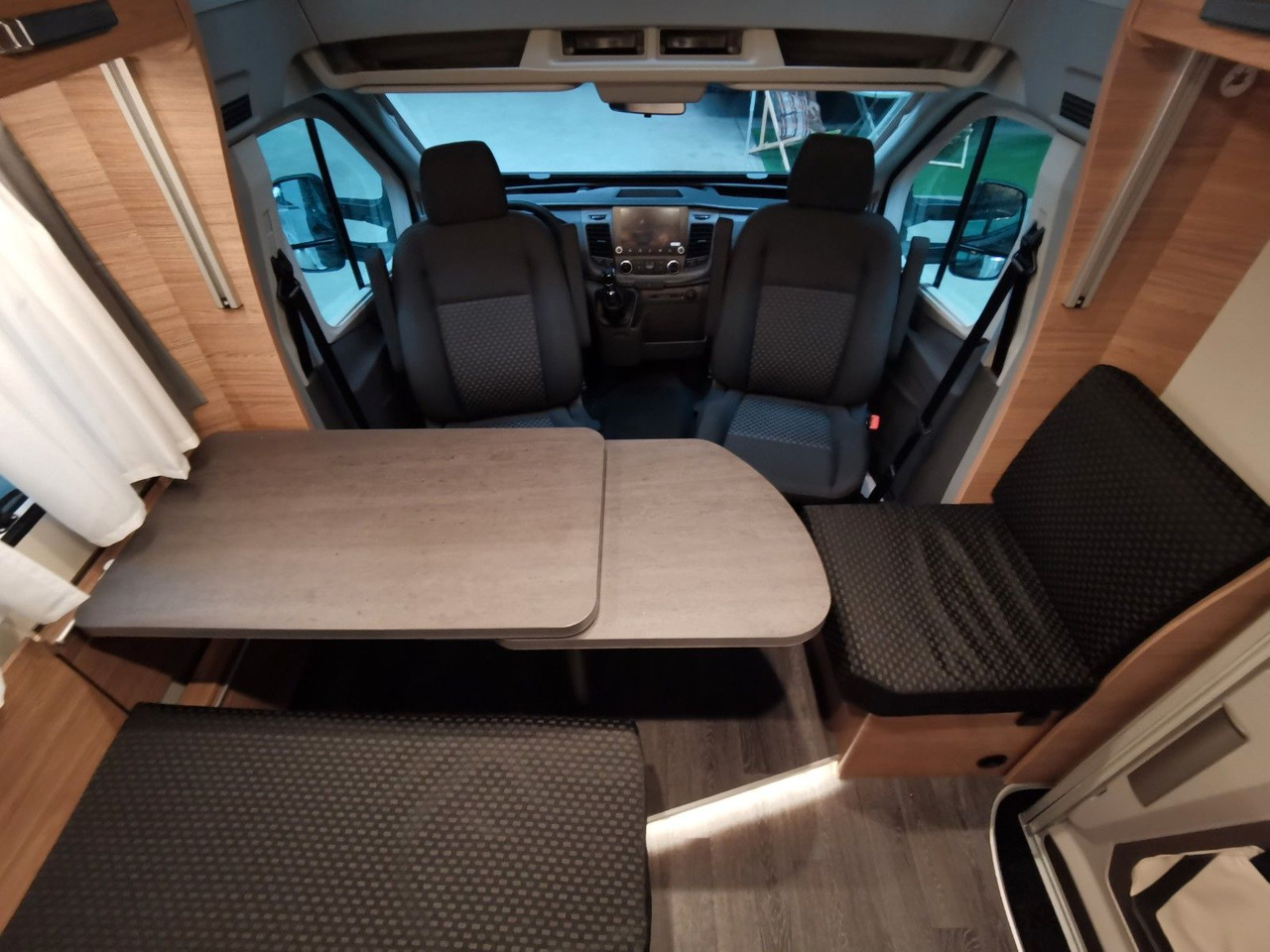 Camping-car profilé Weinsberg CARASUITE 700 MEG /155PS /EINZELBETTEN & HUBBETT: photos 13 Camping-car profilé Weinsberg CARASUITE 700 MEG /155PS /EINZELBETTEN & HUBBETT: photos 13