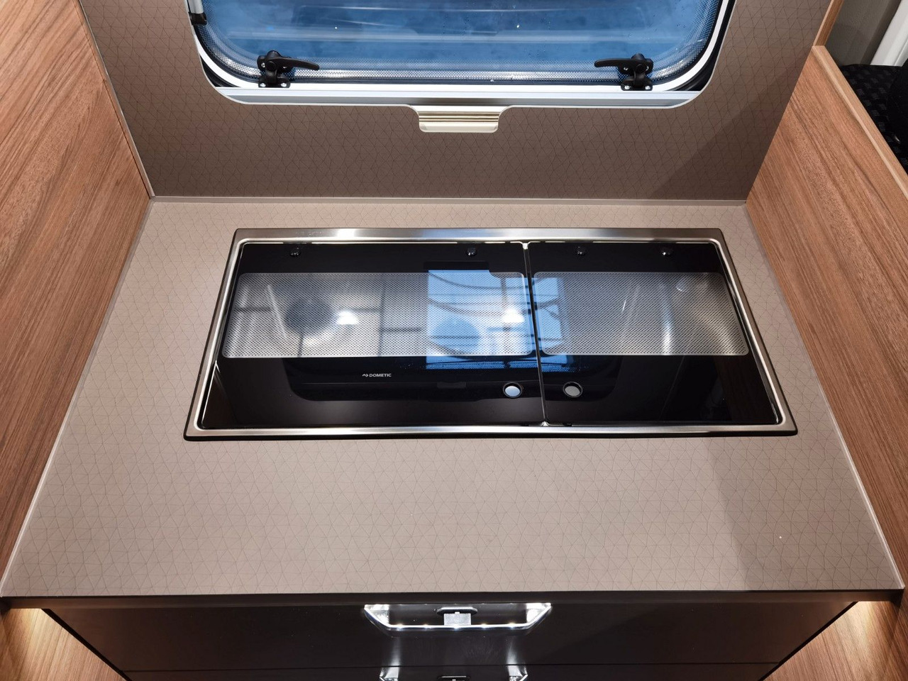 Camping-car profilé Weinsberg CARASUITE 700 MEG /155PS /EINZELBETTEN & HUBBETT: photos 17 Camping-car profilé Weinsberg CARASUITE 700 MEG /155PS /EINZELBETTEN & HUBBETT: photos 17