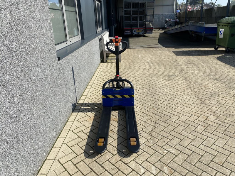 Electrische pallet truck HWE15 Nieuw elektrisch Lion accu HWE15 - Transpalette: photos 5 Electrische pallet truck HWE15 Nieuw elektrisch Lion accu HWE15 - Transpalette: photos 5