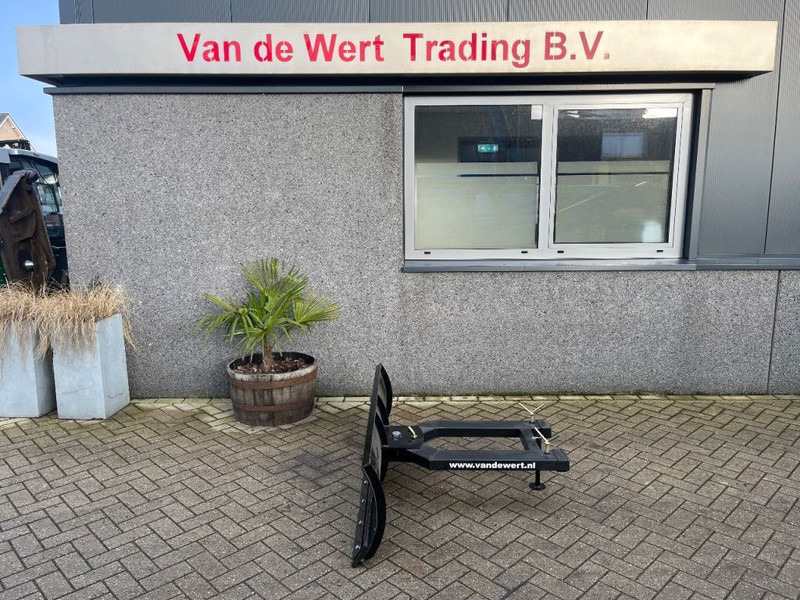 Engins de chantier Wertcon VERSTELBARE SNEEUWSCHUIF heftruck loader shovel 150cm: photos 16