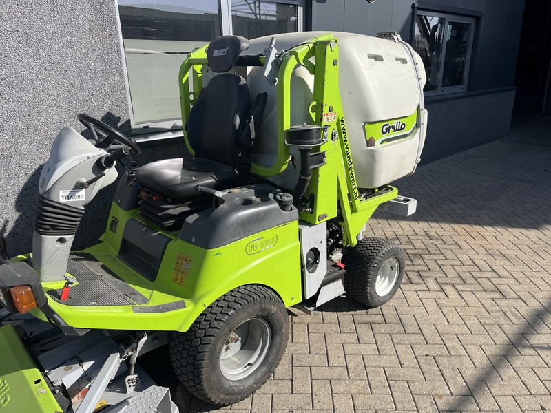 Grillo FD 2200 Grasmaaier frontmaaier GRILLO FD 2200 DIESEL 160cm YANMAR DIESEL 4x4 opvang/hoogkiep 2013 - Motofaucheuse: photos 2 Grillo FD 2200 Grasmaaier frontmaaier GRILLO FD 2200 DIESEL 160cm YANMAR DIESEL 4x4 opvang/hoogkiep 2013 - Motofaucheuse: photos 2