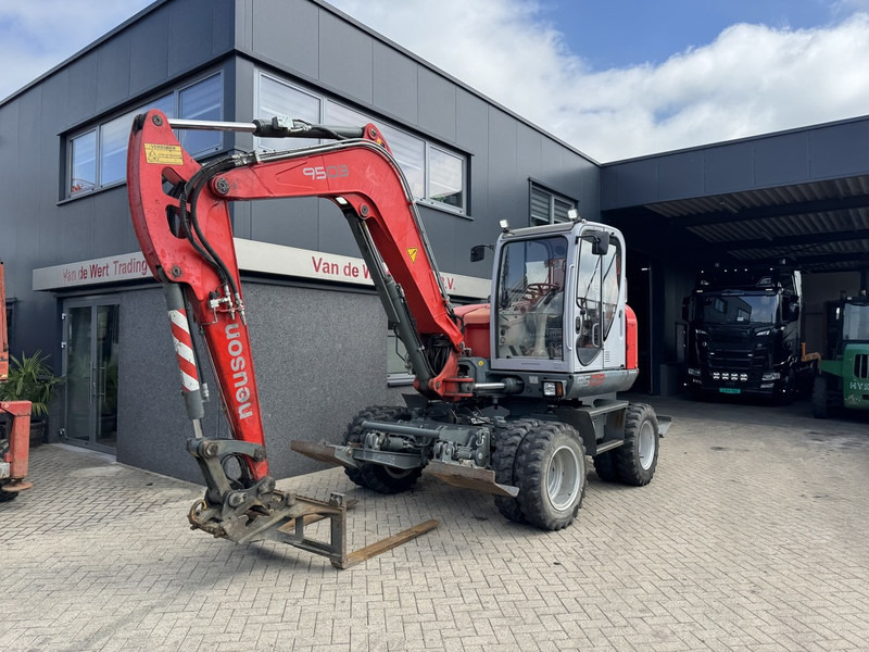 Neuson 9503 WD Mobiele Kraan 2009 Palletvork, Stenenklem, 2x Bak 8860hours Deutz Diesel - Grue mobile: photos 2 Neuson 9503 WD Mobiele Kraan 2009 Palletvork, Stenenklem, 2x Bak 8860hours Deutz Diesel - Grue mobile: photos 2