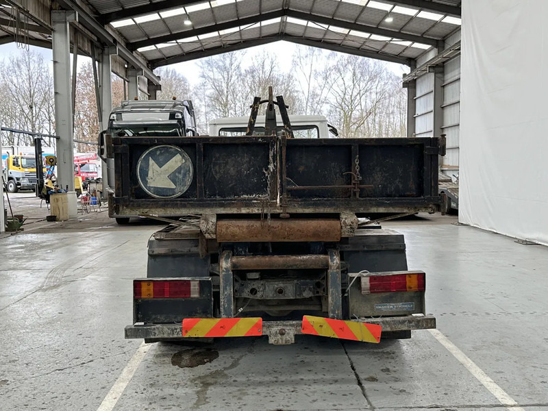 Mercedes-Benz 1117 - Camion benne: photos 4 Mercedes-Benz 1117 - Camion benne: photos 4