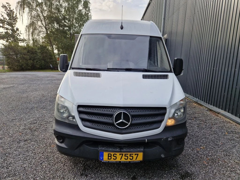 Mercedes-Benz Sprinter 314 AIRCO / MANUEL/ NOUVEAU MOTEUR 320000 km - Fourgon utilitaire: photos 2 Mercedes-Benz Sprinter 314 AIRCO / MANUEL/ NOUVEAU MOTEUR 320000 km - Fourgon utilitaire: photos 2