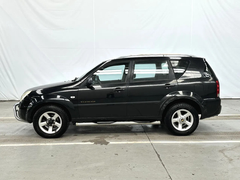 SsangYong Rexton AIRCO / LEATHER / MOTEUR MERCEDES - MERCEDES MOTOR - SUV: photos 2 SsangYong Rexton AIRCO / LEATHER / MOTEUR MERCEDES - MERCEDES MOTOR - SUV: photos 2