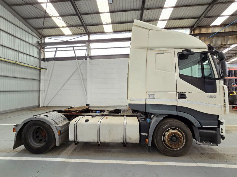 Iveco Stralis 420 RETARDER / EURO 5 STANDAIRCO - Tracteur routier: photos 4 Iveco Stralis 420 RETARDER / EURO 5 STANDAIRCO - Tracteur routier: photos 4