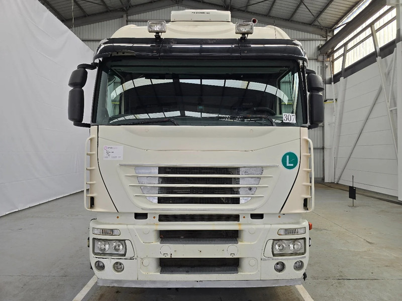 Iveco Stralis 420 RETARDER / EURO 5 STANDAIRCO - Tracteur routier: photos 2 Iveco Stralis 420 RETARDER / EURO 5 STANDAIRCO - Tracteur routier: photos 2