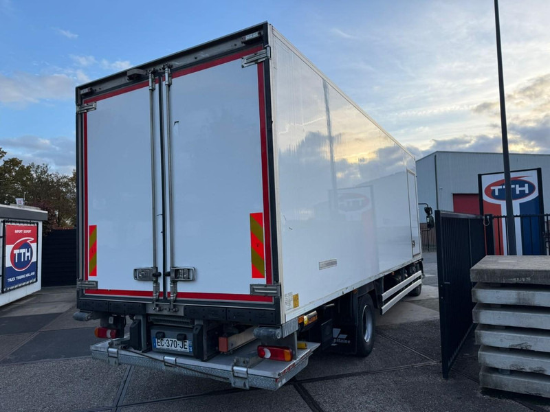 Renault D210.14 Frigobox Multitemp + Taillift THERMO KING T800R - Camion frigorifique: photos 3 Renault D210.14 Frigobox Multitemp + Taillift THERMO KING T800R - Camion frigorifique: photos 3