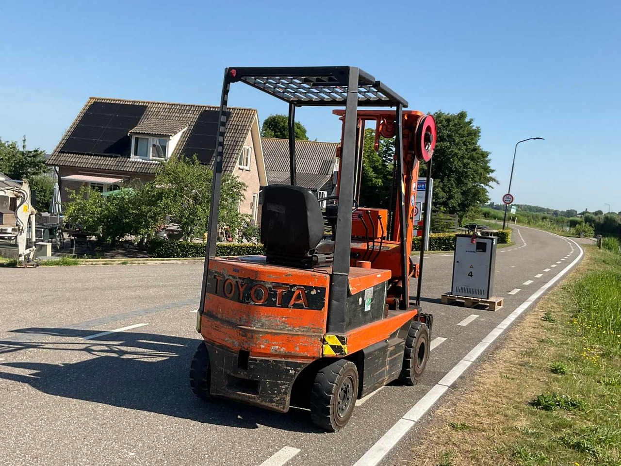 1987 TOYOTA 4FB25 FORKLIFT - Chariot élévateur: photos 3 1987 TOYOTA 4FB25 FORKLIFT - Chariot élévateur: photos 3