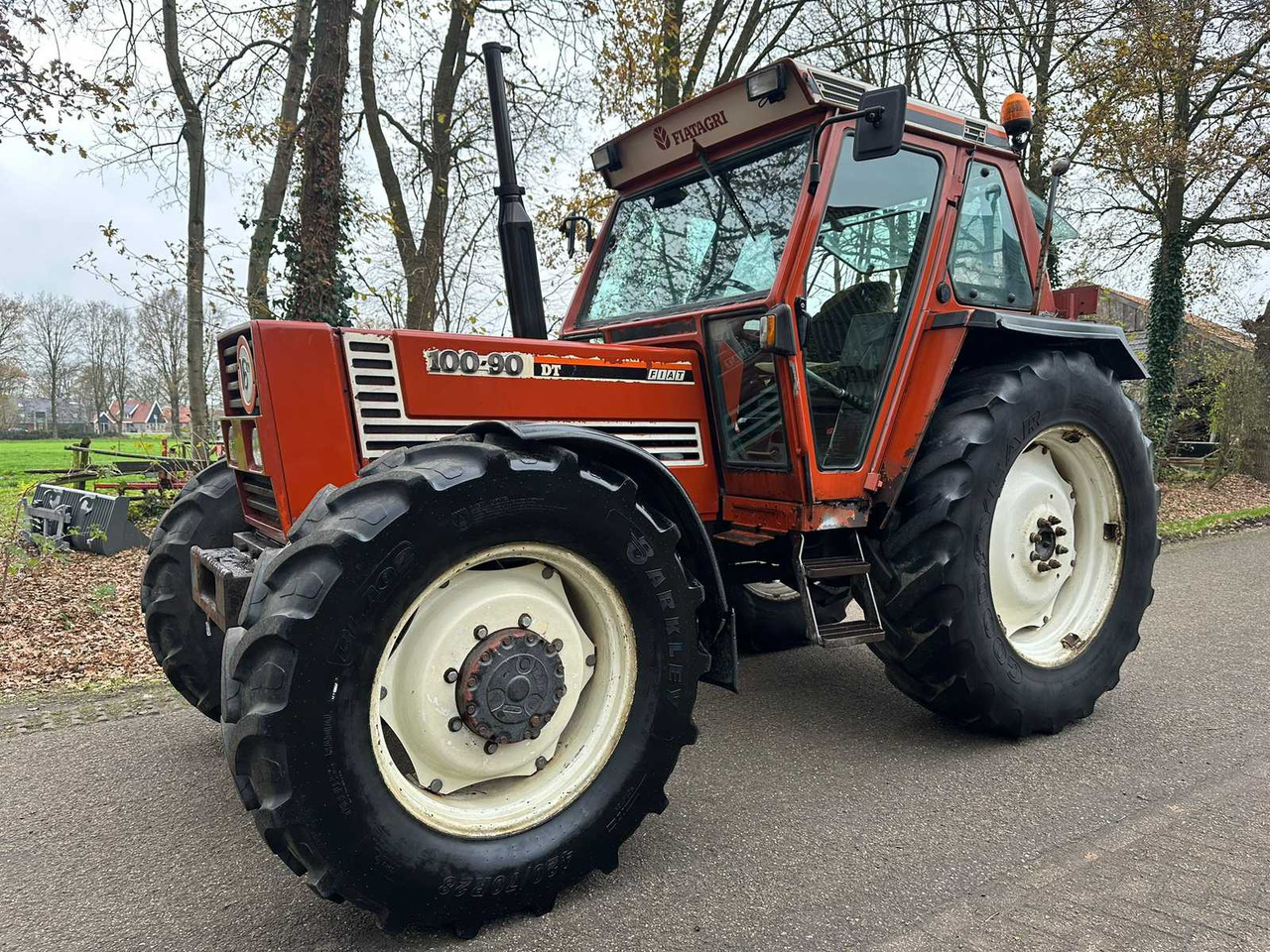 1988 FIAT 100-90 DT ALL-WHEEL DRIVE AGRICULTURAL TRACTOR - Tracteur agricole: photos 1 1988 FIAT 100-90 DT ALL-WHEEL DRIVE AGRICULTURAL TRACTOR - Tracteur agricole: photos 1