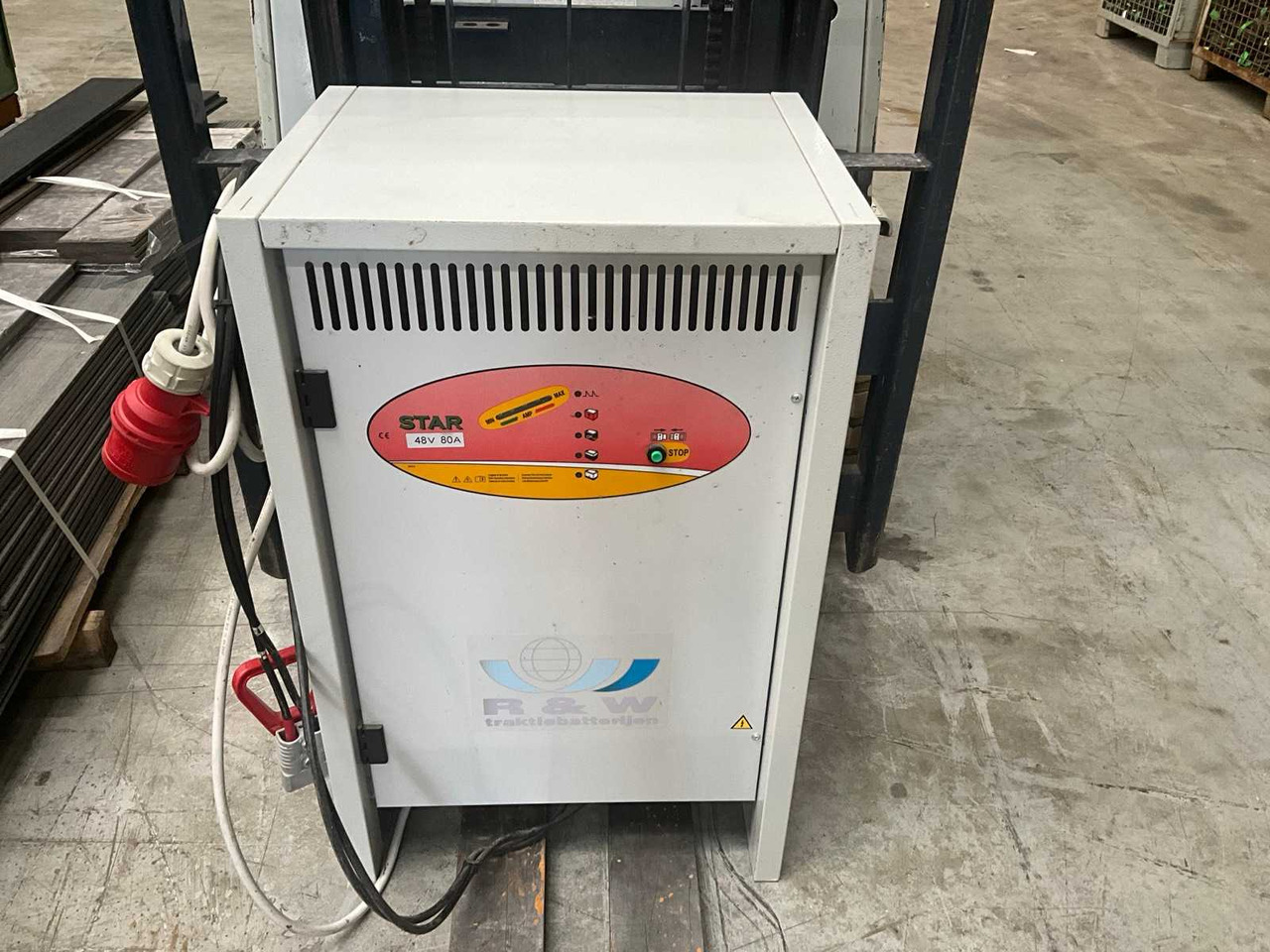 Chariot élévateur 1991 KOMATSU FB13M-2 FORKLIFT: photos 11 Chariot élévateur 1991 KOMATSU FB13M-2 FORKLIFT: photos 11