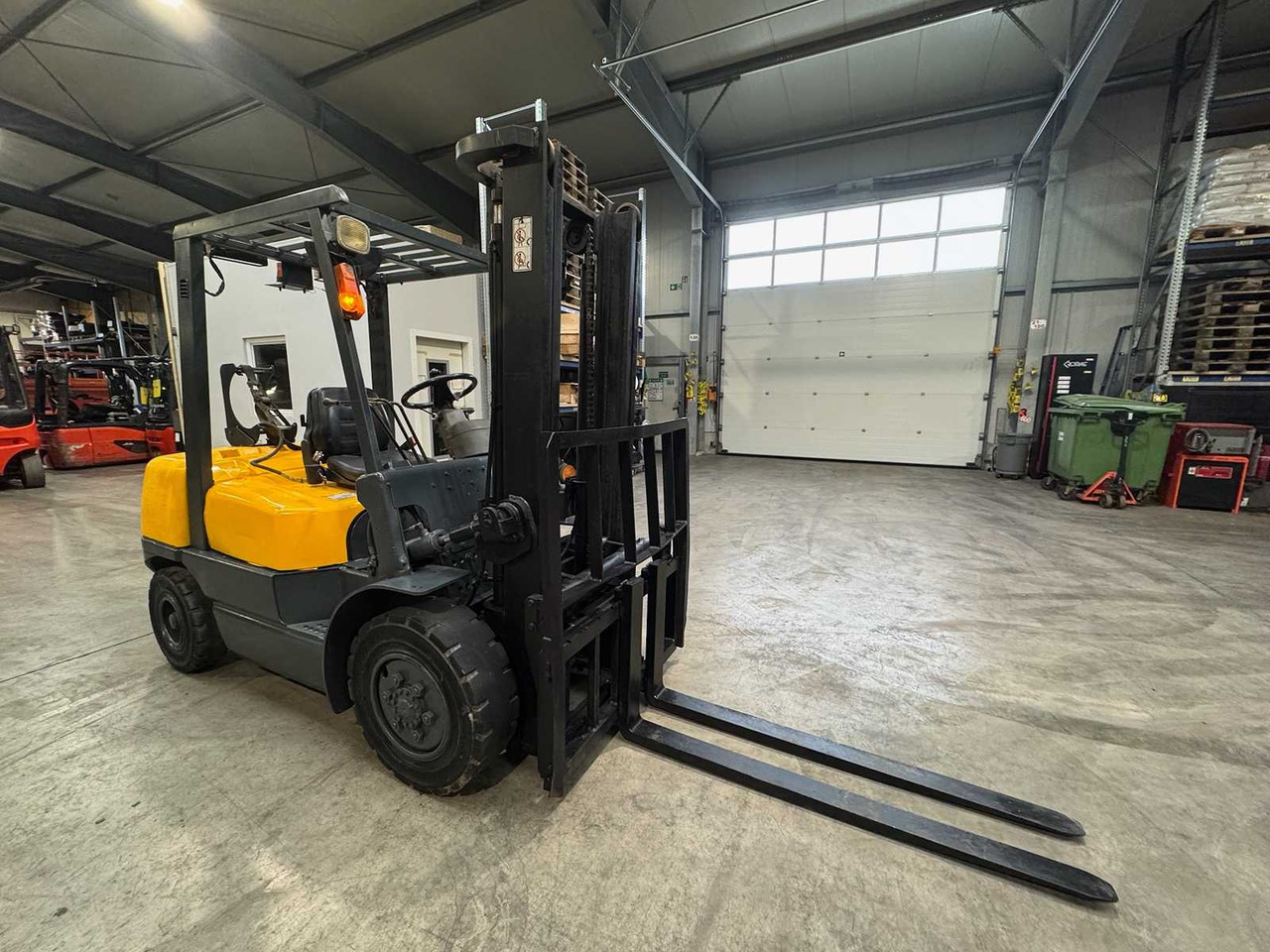 1992 SERVICE IN 415 HOURS TCM FG30N5 3,000KG GAS FORKLIFT FORKLIFT NISSAN ENGINE - Chariot élévateur: photos 5 1992 SERVICE IN 415 HOURS TCM FG30N5 3,000KG GAS FORKLIFT FORKLIFT NISSAN ENGINE - Chariot élévateur: photos 5