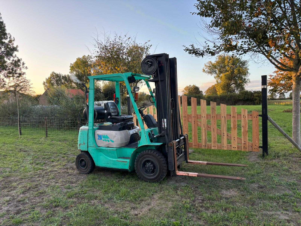 1997 MITSUBISHI FG20 - FORKLIFT - Chariot élévateur: photos 2 1997 MITSUBISHI FG20 - FORKLIFT - Chariot élévateur: photos 2