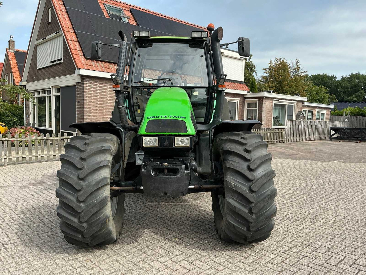 1998 DEUTZ-FAHR AGROTRON 135 MK 2 ALL-WHEEL DRIVE FARM TRACTOR - Tracteur agricole: photos 3 1998 DEUTZ-FAHR AGROTRON 135 MK 2 ALL-WHEEL DRIVE FARM TRACTOR - Tracteur agricole: photos 3