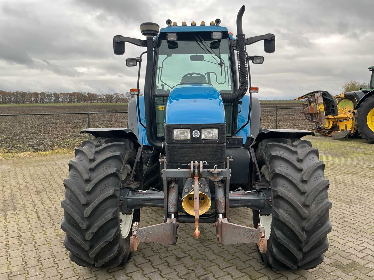 1998 NEW HOLLAND TS115 ALL-WHEEL DRIVE FARM TRACTOR - Tracteur agricole: photos 2 1998 NEW HOLLAND TS115 ALL-WHEEL DRIVE FARM TRACTOR - Tracteur agricole: photos 2