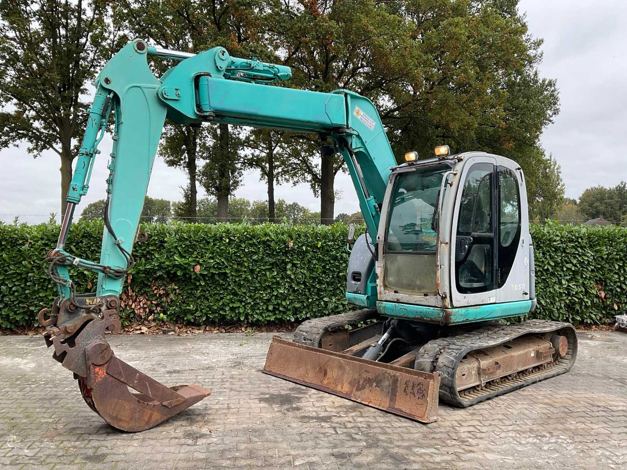 2003 KOBELCO SK70SR-1E MIDI EXCAVATOR - Pelle: photos 1 2003 KOBELCO SK70SR-1E MIDI EXCAVATOR - Pelle: photos 1