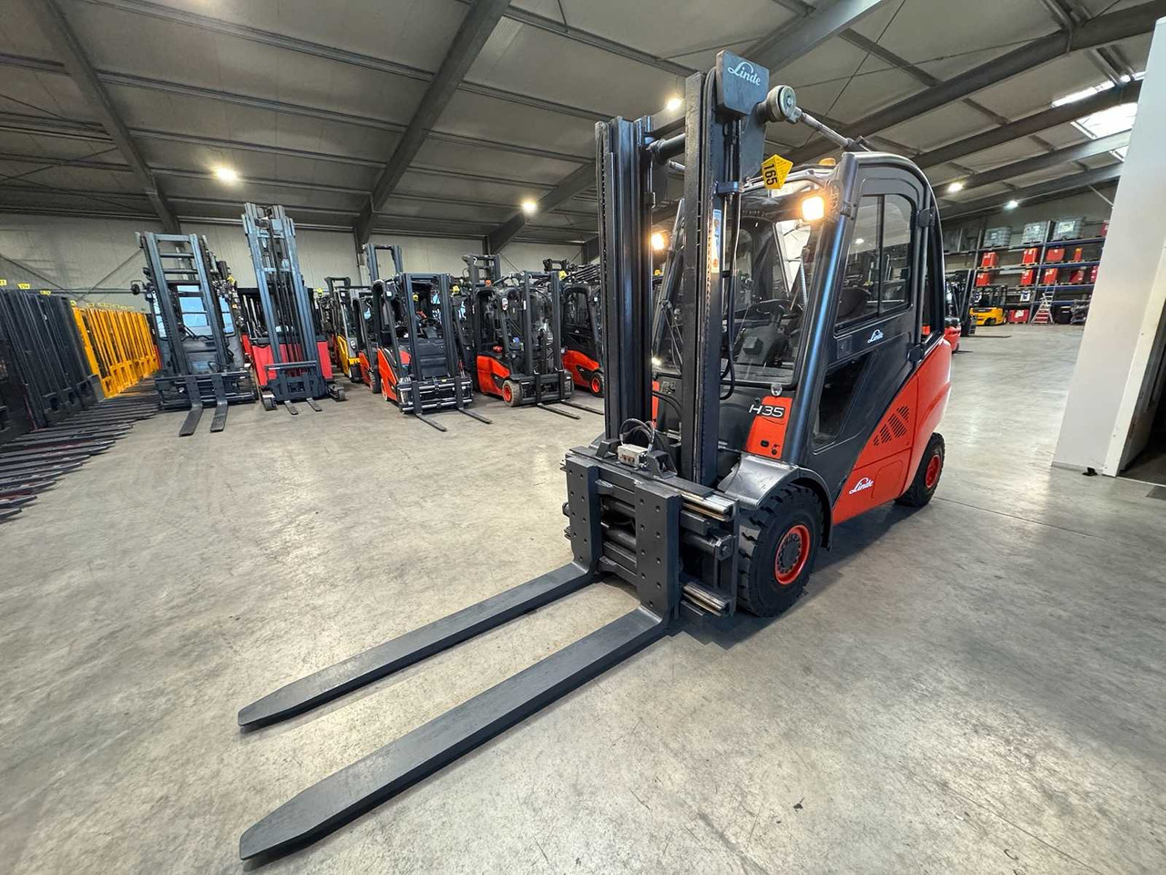 2008 SERVICE + UVV 01/2026 LINDE H35T 3.500KG 3.+4. VALVE WIDER 148CM FORK ADJUSTER GAS FORKLIFT FORKLIFT 10.543 HOURS - Chariot élévateur: photos 2 2008 SERVICE + UVV 01/2026 LINDE H35T 3.500KG 3.+4. VALVE WIDER 148CM FORK ADJUSTER GAS FORKLIFT FORKLIFT 10.543 HOURS - Chariot élévateur: photos 2