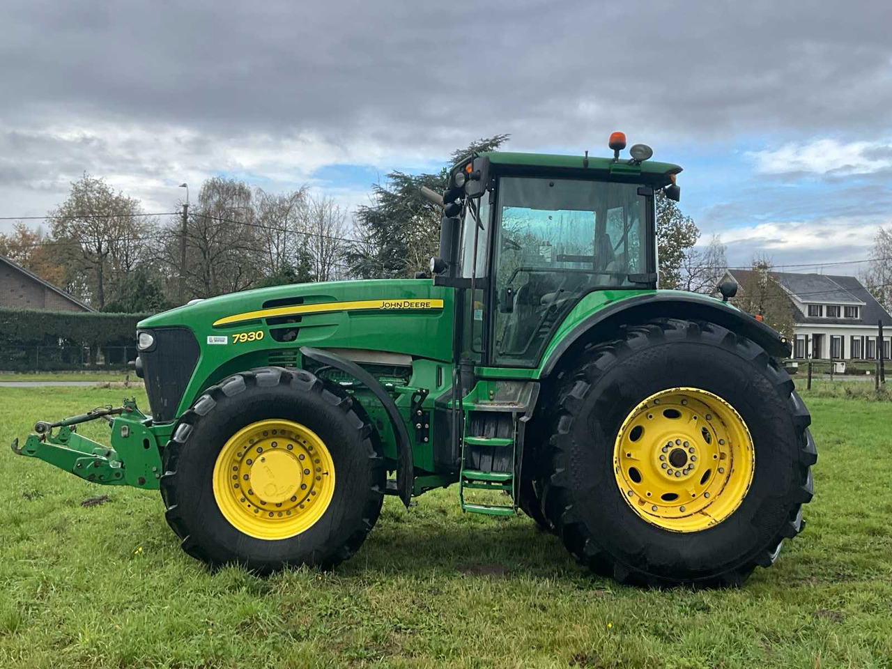 2010 JOHN DEERE 7930 FORESTRY TRACTOR - Tracteur agricole: photos 2 2010 JOHN DEERE 7930 FORESTRY TRACTOR - Tracteur agricole: photos 2