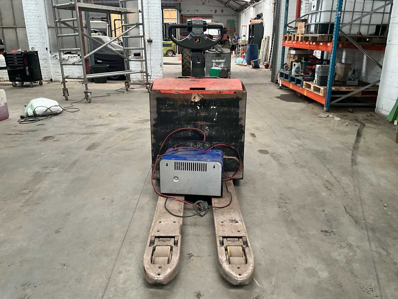 2013 BT LWE200 FORKLIFT - Chariot élévateur: photos 4 2013 BT LWE200 FORKLIFT - Chariot élévateur: photos 4