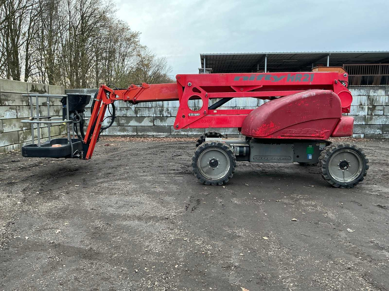 2013 NIFT HR21 AERIAL WORK PLATFORM - Nacelle: photos 2 2013 NIFT HR21 AERIAL WORK PLATFORM - Nacelle: photos 2