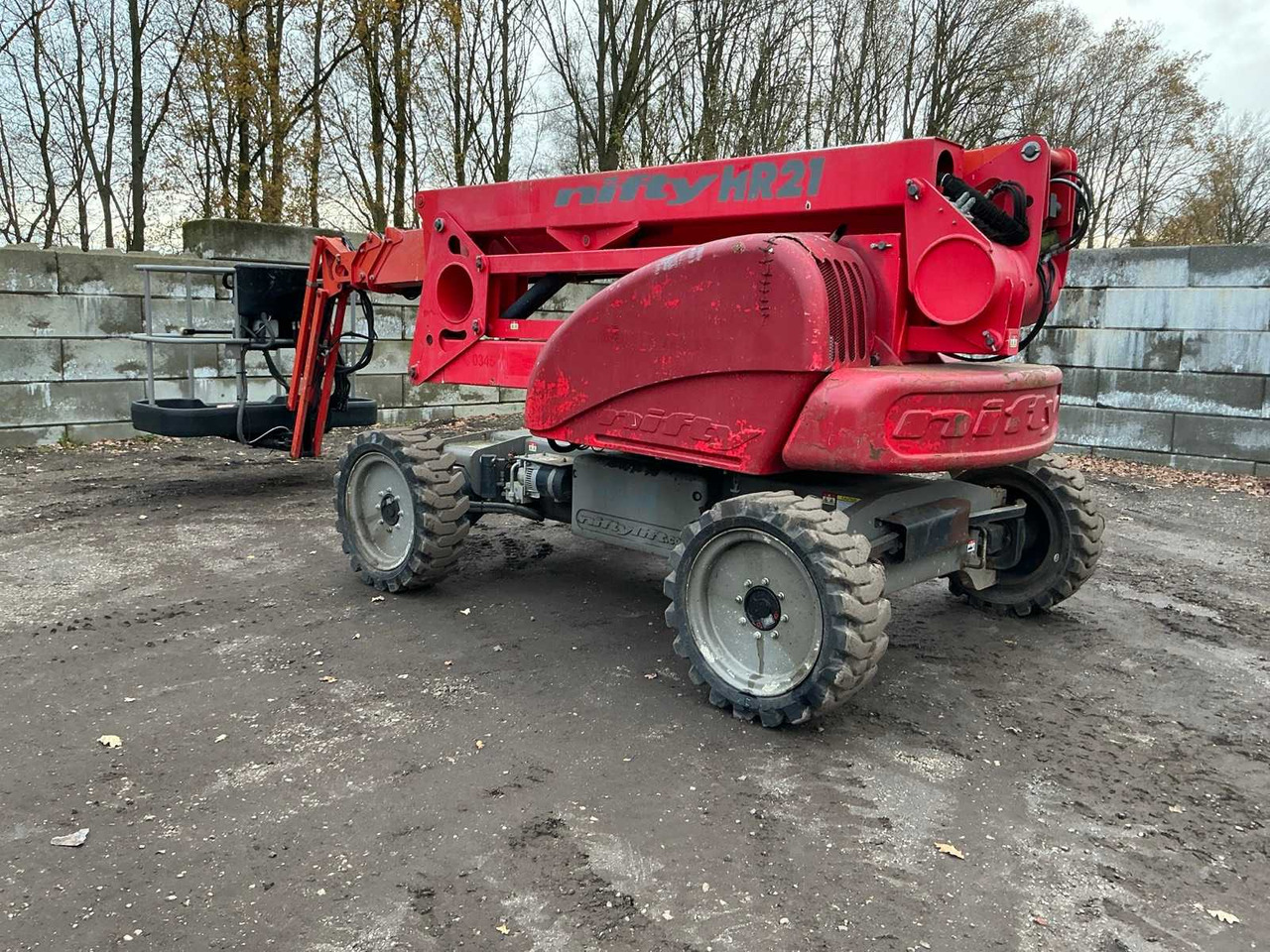 2013 NIFT HR21 AERIAL WORK PLATFORM - Nacelle: photos 3 2013 NIFT HR21 AERIAL WORK PLATFORM - Nacelle: photos 3