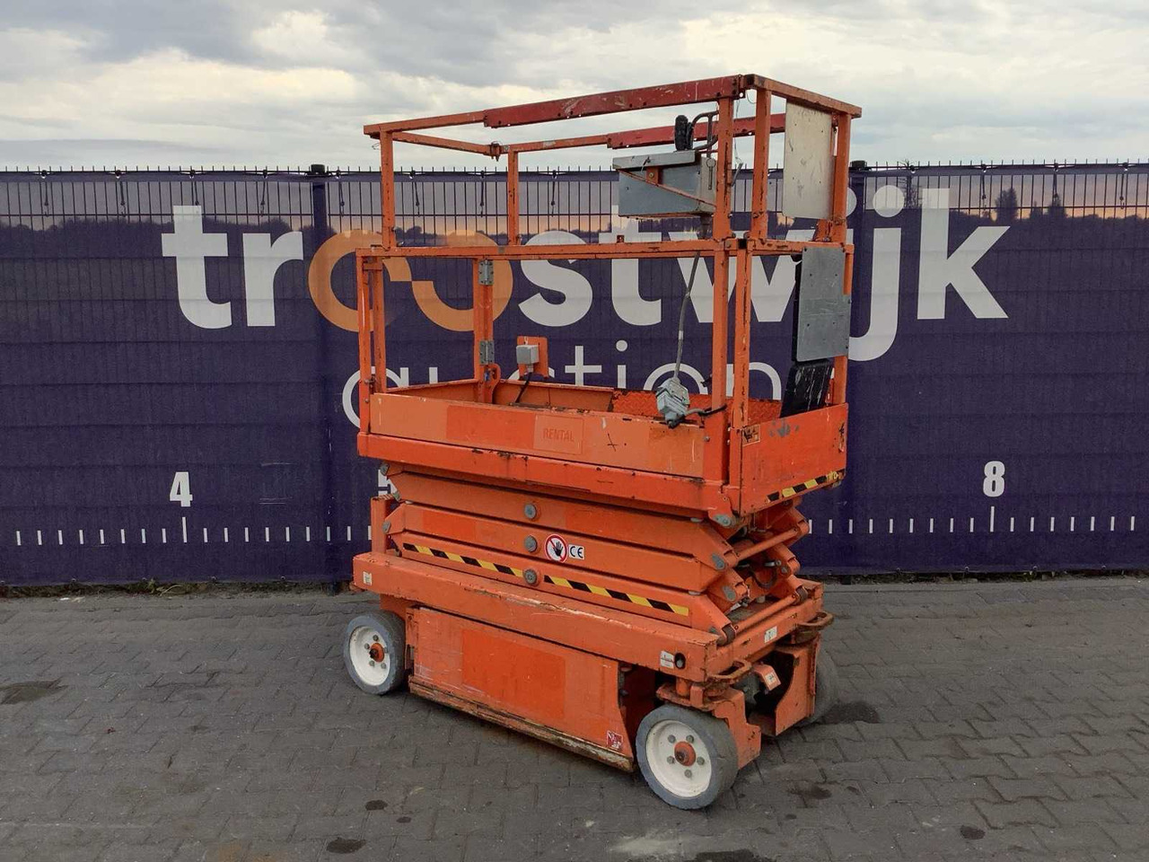 2014 - SKYJACK - SJ-III 3219 - SCISSOR LIFT - Nacelle: photos 2 2014 - SKYJACK - SJ-III 3219 - SCISSOR LIFT - Nacelle: photos 2