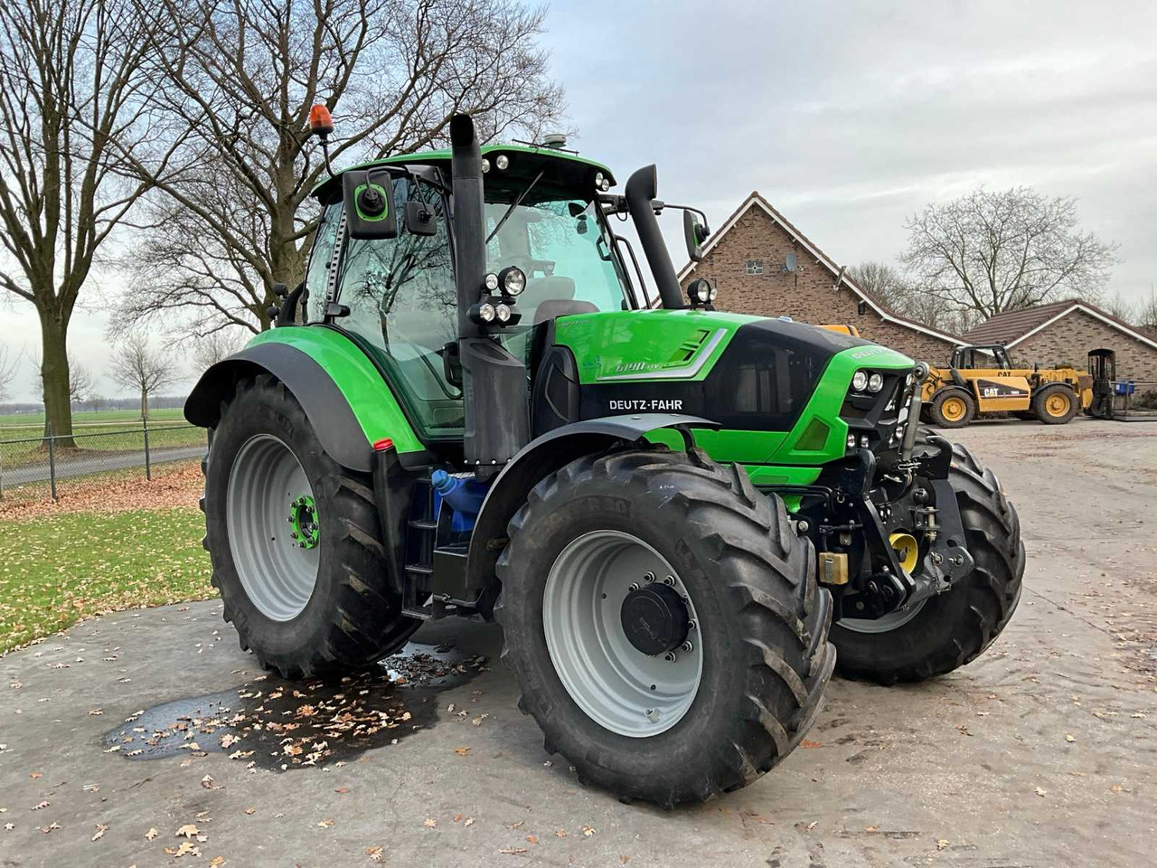 2015 DEUTZ-FAHR 6190 TTV ALL-WHEEL DRIVE FARM TRACTOR - Tracteur agricole: photos 3 2015 DEUTZ-FAHR 6190 TTV ALL-WHEEL DRIVE FARM TRACTOR - Tracteur agricole: photos 3