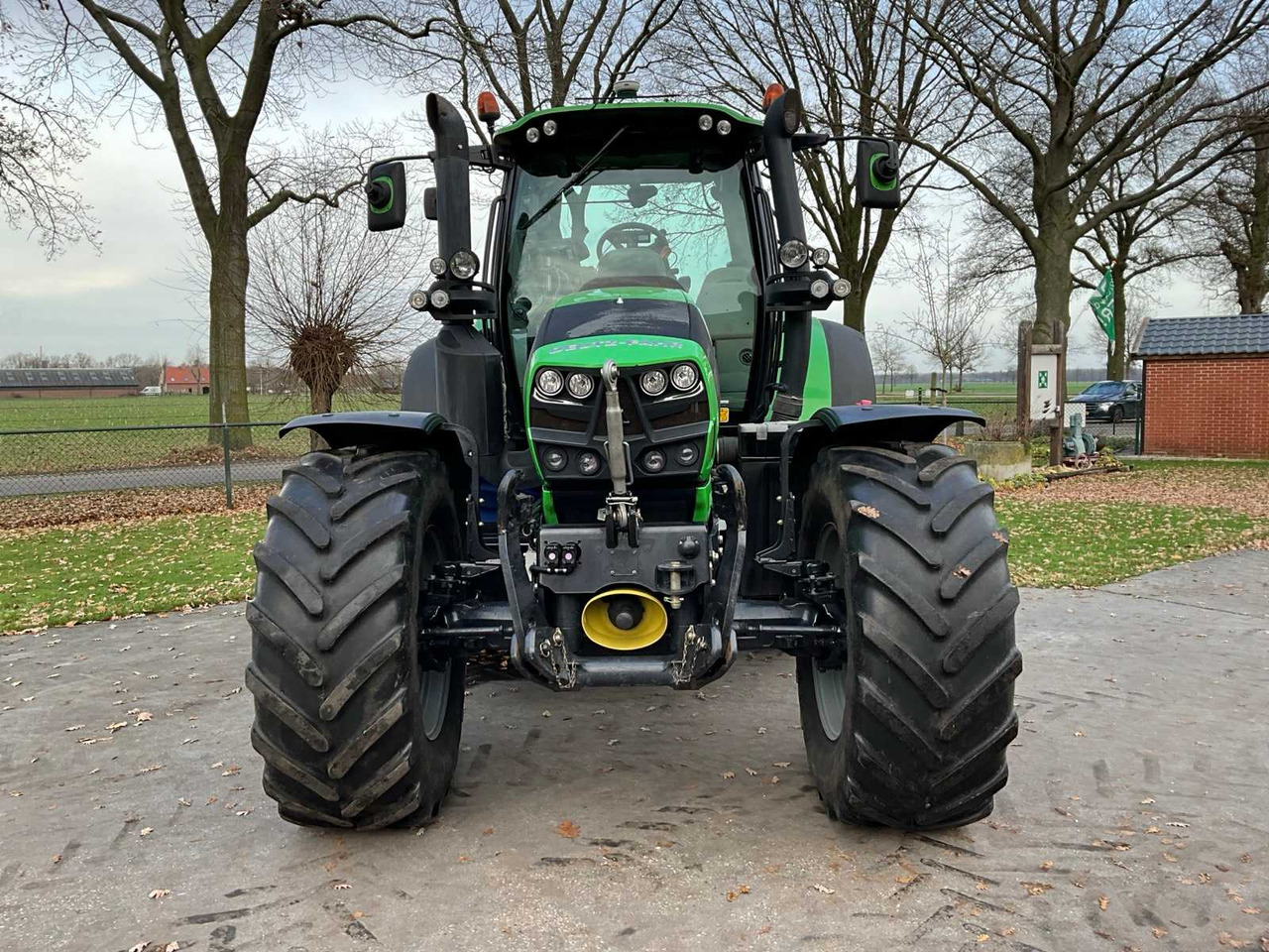 2015 DEUTZ-FAHR 6190 TTV ALL-WHEEL DRIVE FARM TRACTOR - Tracteur agricole: photos 2 2015 DEUTZ-FAHR 6190 TTV ALL-WHEEL DRIVE FARM TRACTOR - Tracteur agricole: photos 2