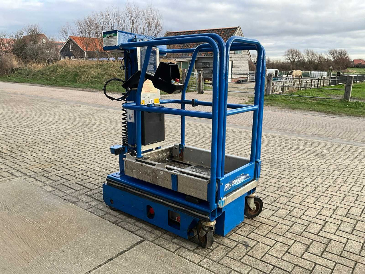 2016 JLG NANO SP AERIAL PLATFORM - Nacelle: photos 2 2016 JLG NANO SP AERIAL PLATFORM - Nacelle: photos 2