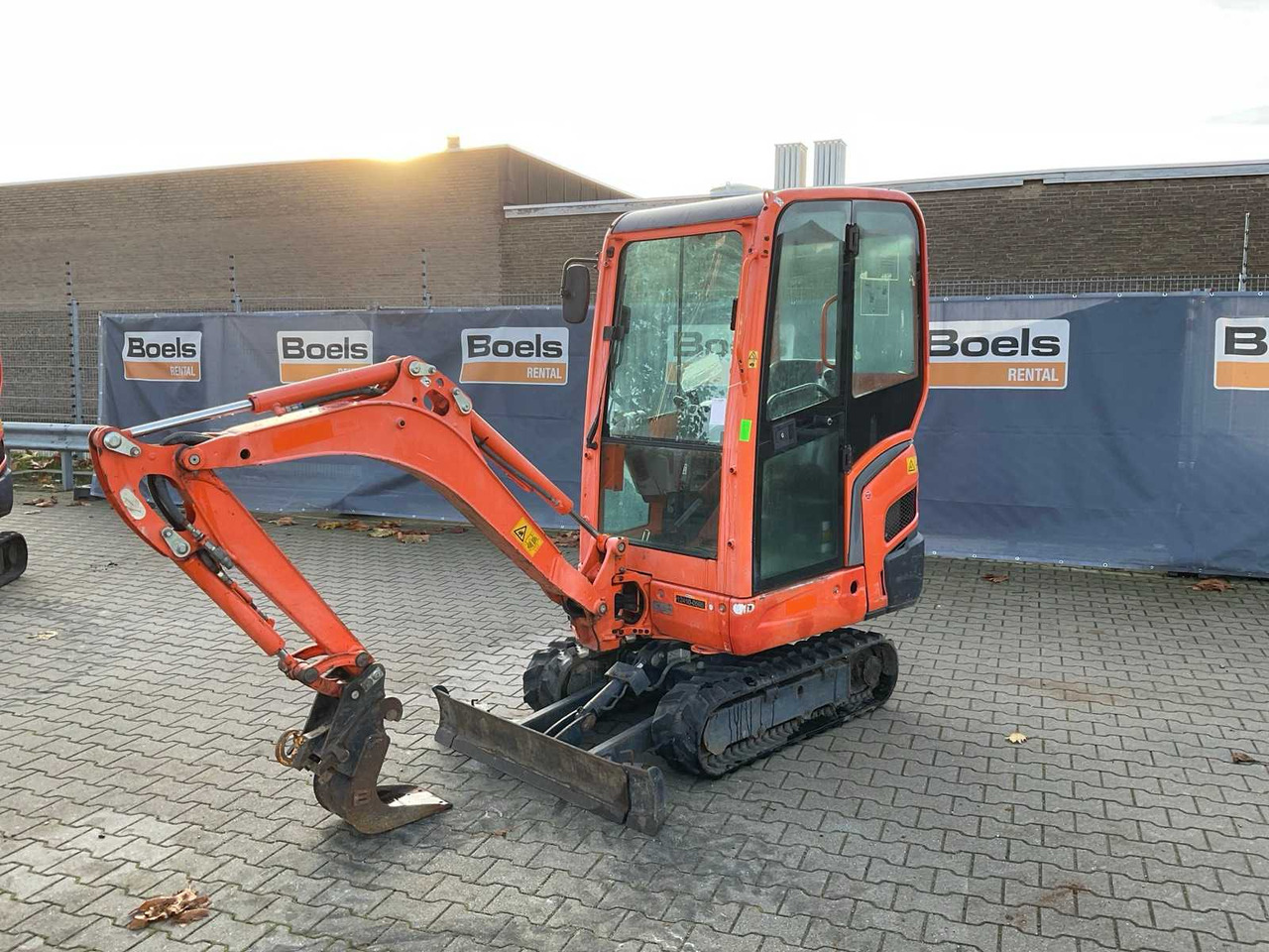 2016 KUBOTA KX016-4G MINI EXCAVATOR - Mini pelle: photos 1 2016 KUBOTA KX016-4G MINI EXCAVATOR - Mini pelle: photos 1