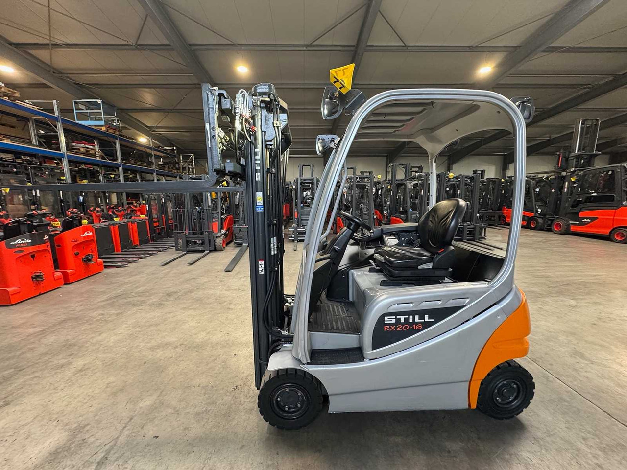 2016 SERVICE + UVV 09/2026 STILL RX20-16P 1.600KG TRIPLEX 490CM 3.+4. VALVE FORK ADJUSTER ELECTRIC FORKLIFT 6.167 HOURS - Chariot élévateur: photos 2 2016 SERVICE + UVV 09/2026 STILL RX20-16P 1.600KG TRIPLEX 490CM 3.+4. VALVE FORK ADJUSTER ELECTRIC FORKLIFT 6.167 HOURS - Chariot élévateur: photos 2