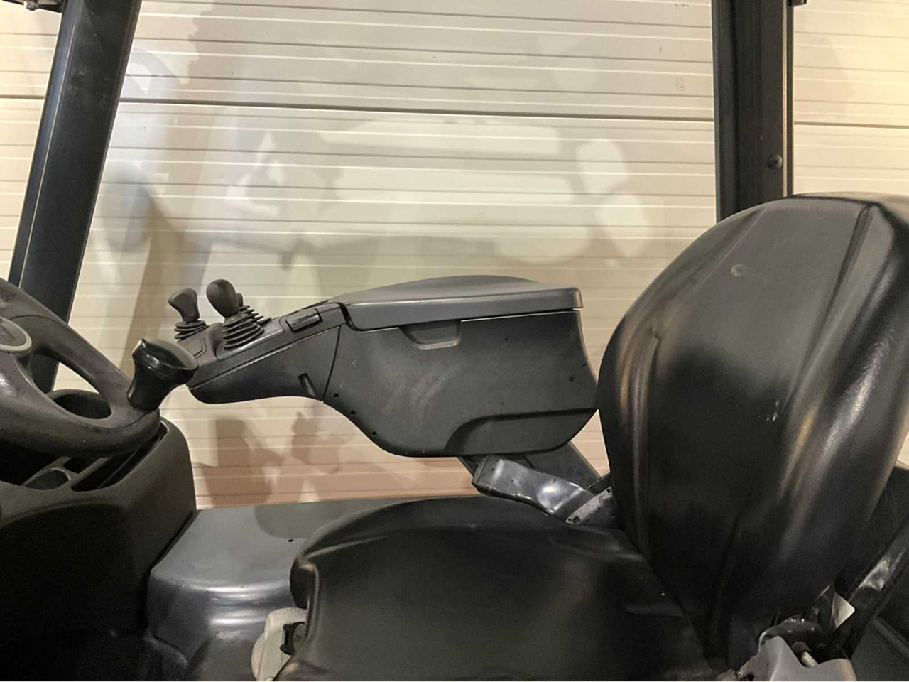 Chariot élévateur 2017 LINDE E18-02 1800KG LI-ION 4171HOUR FORKLIFT: photos 10