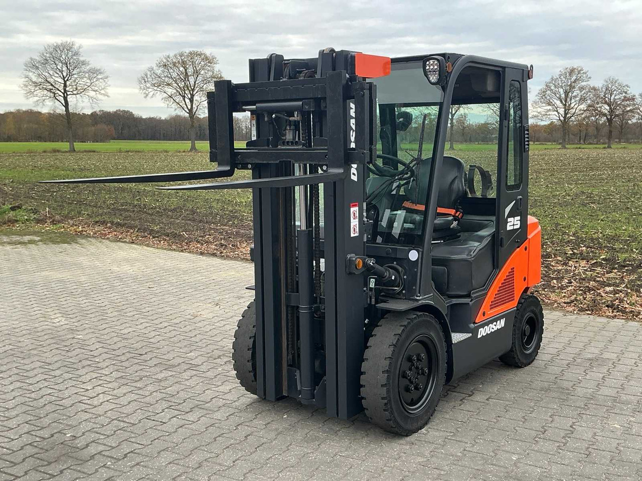 2018 DOOSAN G25N-7 FORKLIFT - Chariot élévateur: photos 2 2018 DOOSAN G25N-7 FORKLIFT - Chariot élévateur: photos 2