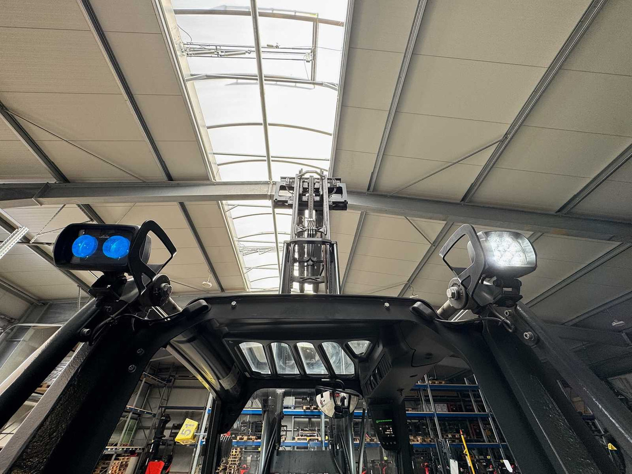 Chariot élévateur 2018 SERVICE + UVV 07/2026 LINDE E30L TRIPLEX 3.+4.: photos 12 Chariot élévateur 2018 SERVICE + UVV 07/2026 LINDE E30L TRIPLEX 3.+4.: photos 12