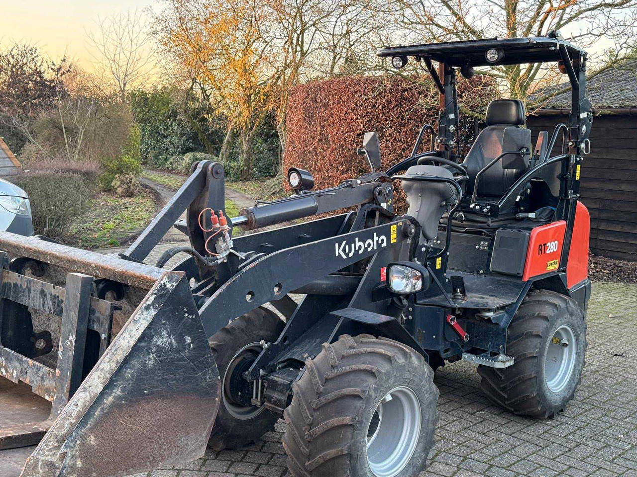 2019 KUBOTA RT280 WHEEL LOADER - Chargeuse sur pneus: photos 1 2019 KUBOTA RT280 WHEEL LOADER - Chargeuse sur pneus: photos 1