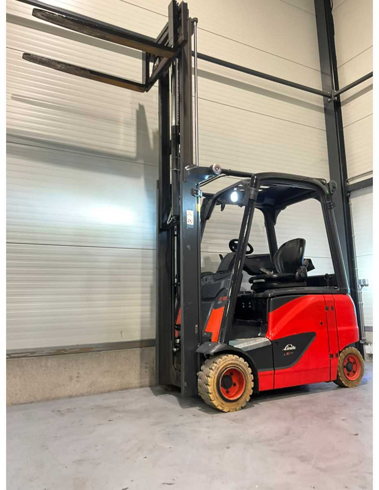 Chariot élévateur 2019 LINDE E18PH-02 1800KG FORKLIFT: photos 8