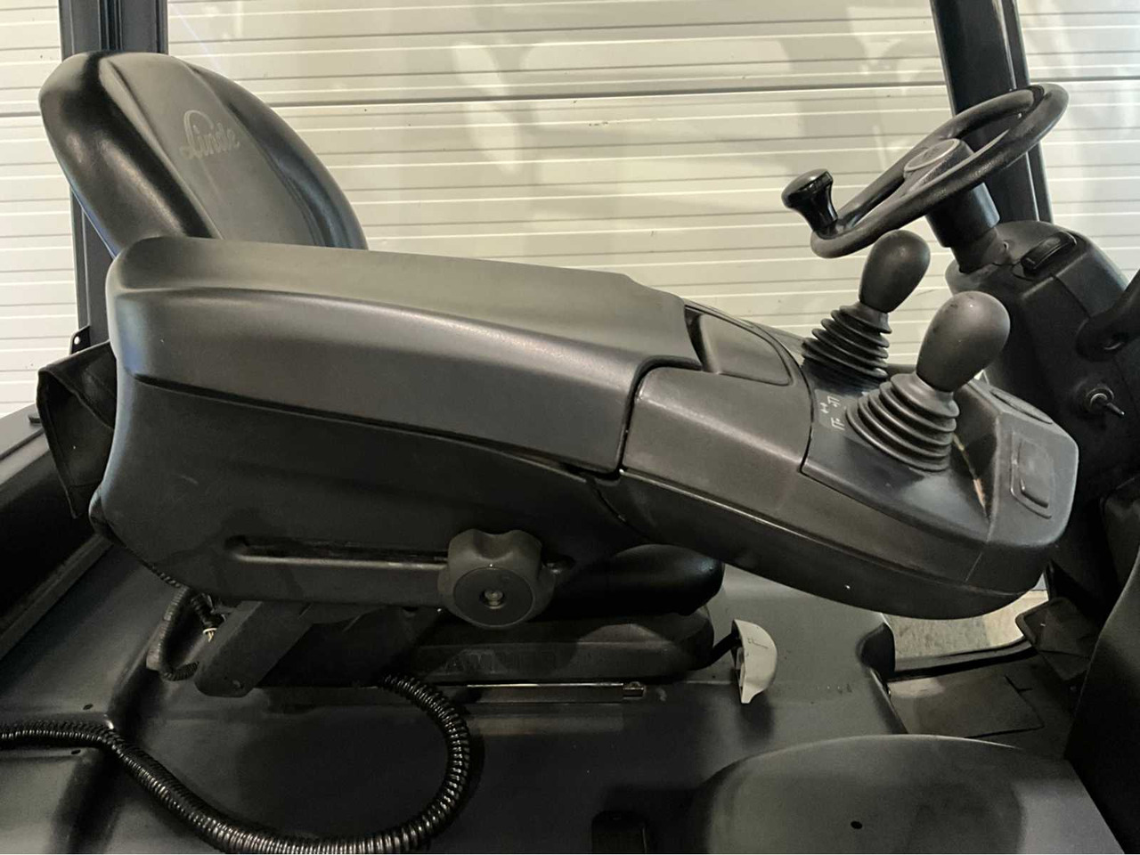 Chariot élévateur 2019 LINDE E18PH-02 1800KG FORKLIFT: photos 11