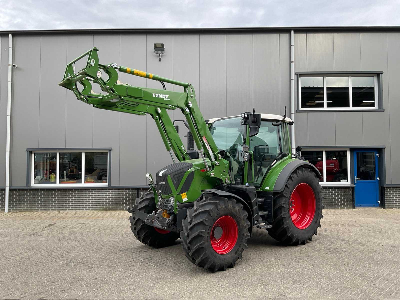 2021 FENDT 314 VARIO PROFI ALL-WHEEL DRIVE AGRICULTURAL TRACTOR - Tracteur agricole: photos 1 2021 FENDT 314 VARIO PROFI ALL-WHEEL DRIVE AGRICULTURAL TRACTOR - Tracteur agricole: photos 1