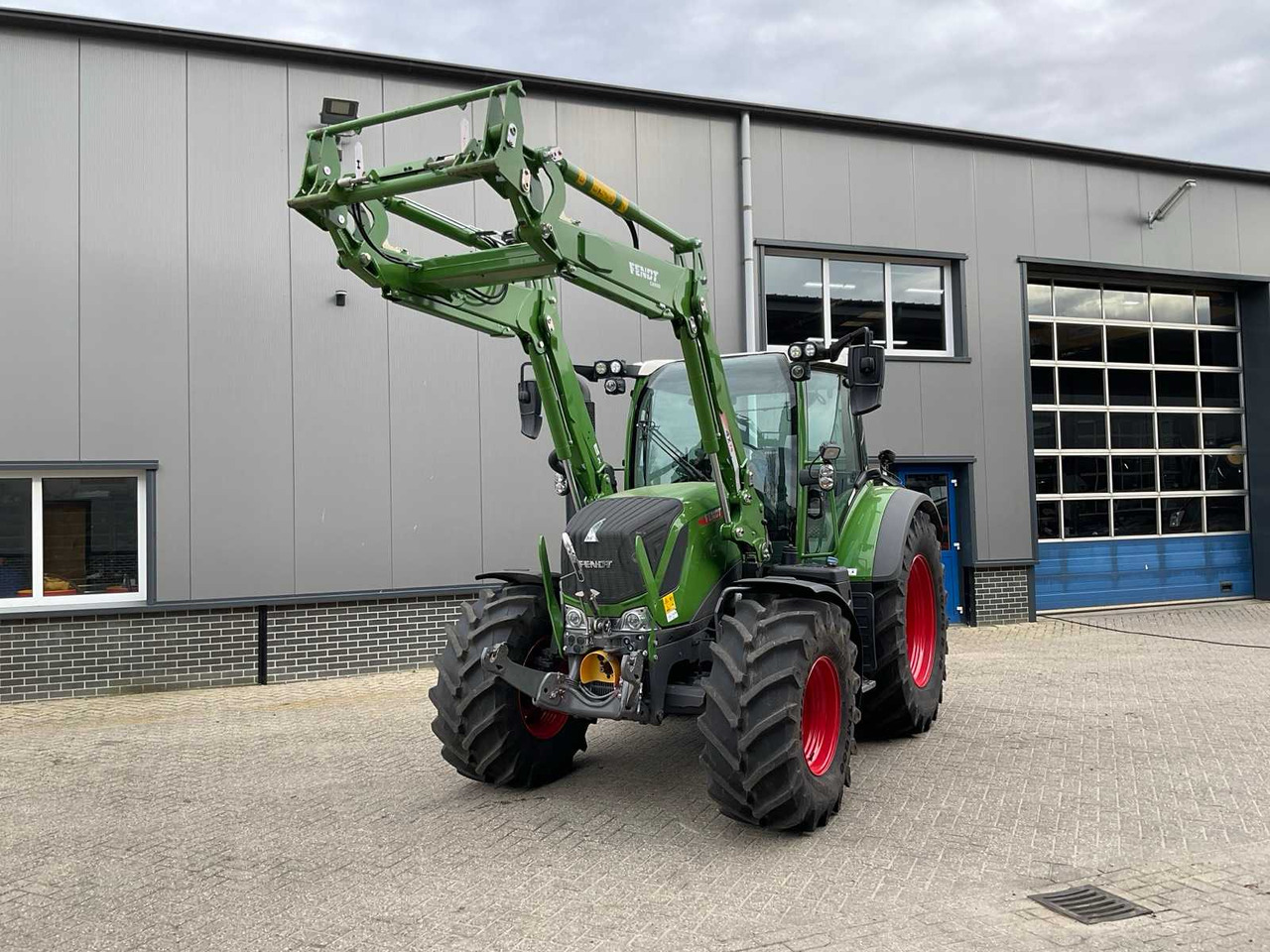 2021 FENDT 314 VARIO PROFI ALL-WHEEL DRIVE AGRICULTURAL TRACTOR - Tracteur agricole: photos 3 2021 FENDT 314 VARIO PROFI ALL-WHEEL DRIVE AGRICULTURAL TRACTOR - Tracteur agricole: photos 3