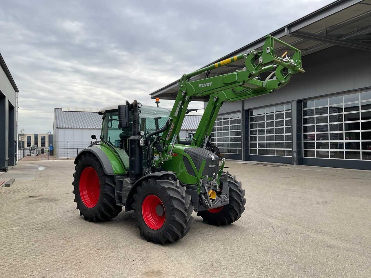 2023 FENDT 314 VARIO PROFI+ ALL-WHEEL DRIVE FARM TRACTOR - Tracteur agricole: photos 5 2023 FENDT 314 VARIO PROFI+ ALL-WHEEL DRIVE FARM TRACTOR - Tracteur agricole: photos 5