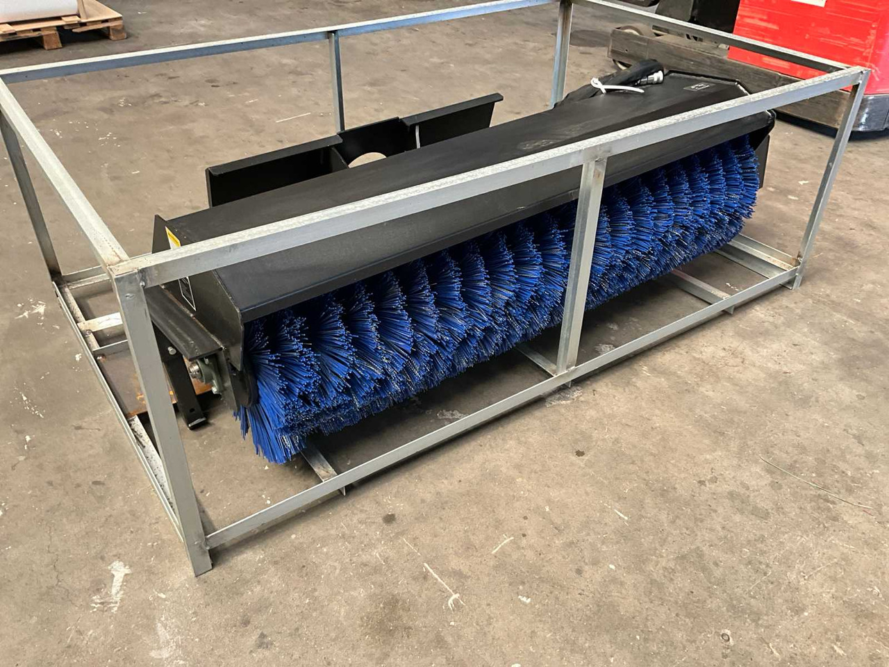 2025 72 INCH BROOM/SWEEPER FOR SKID STEER LOADER - Chargeuse compacte sur chenilles: photos 2 2025 72 INCH BROOM/SWEEPER FOR SKID STEER LOADER - Chargeuse compacte sur chenilles: photos 2